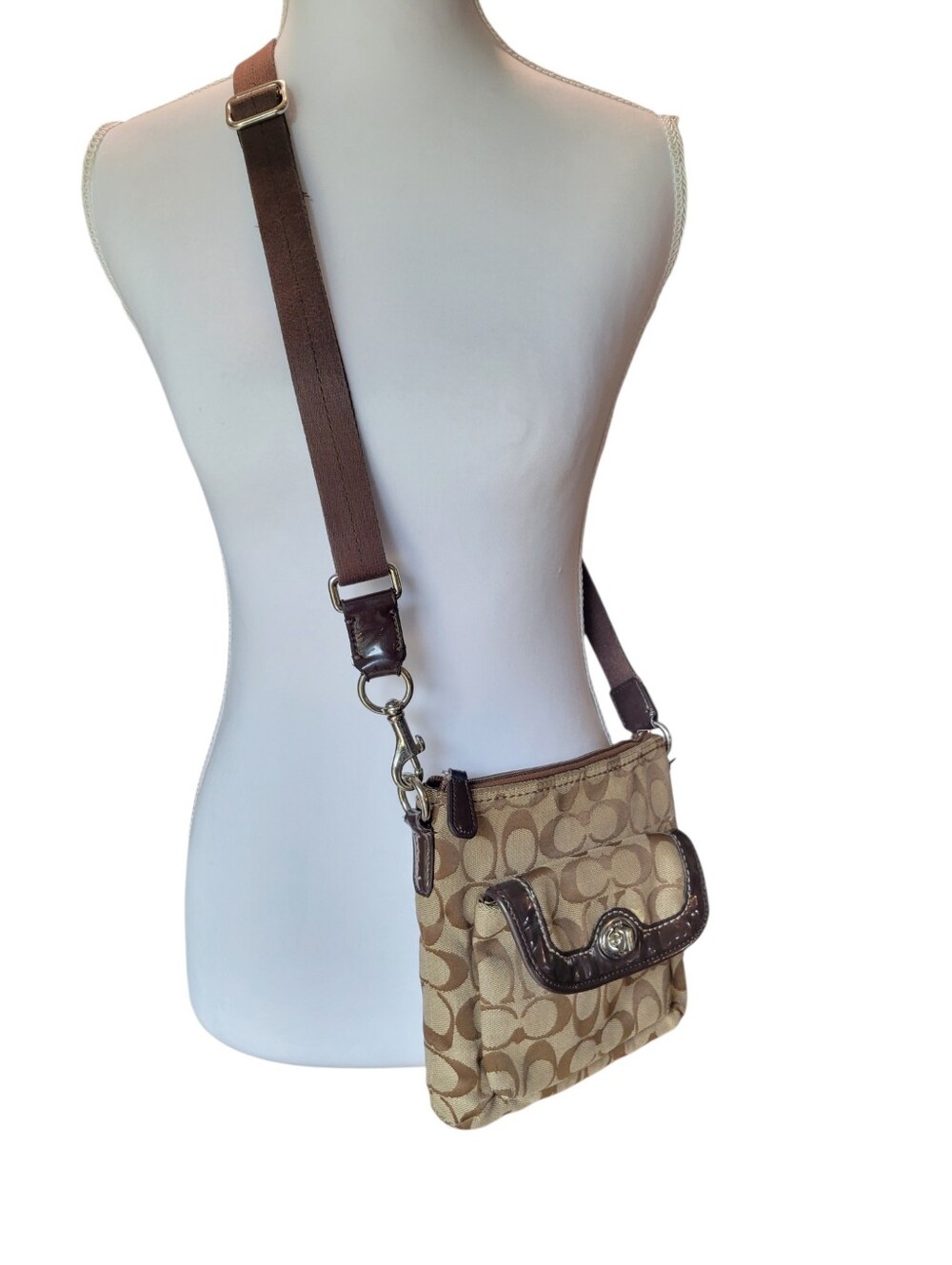 Y2K Coach Signature Jacquard Swingpack Crossbody Purse In Brown Tan - Picture 2 of 10
